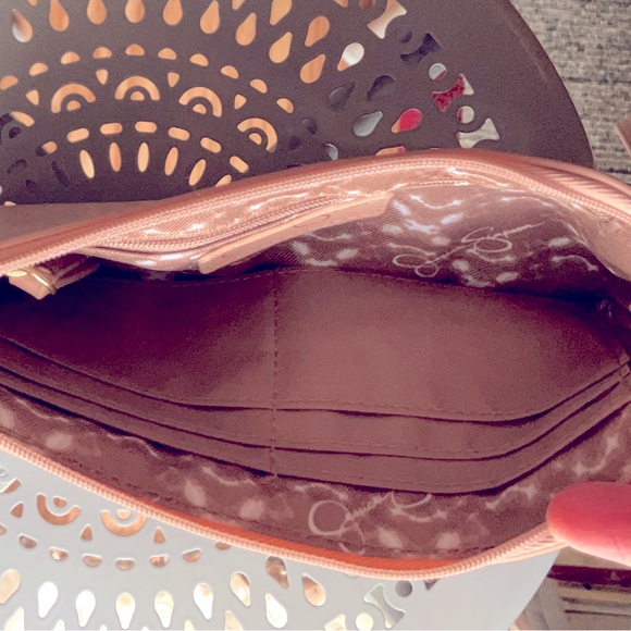 Jessica Simpson clutch purse - Picture 4 of 6